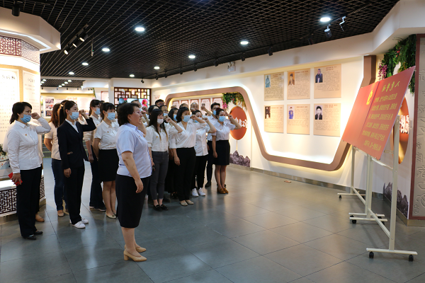 图片2.png 图片2.png